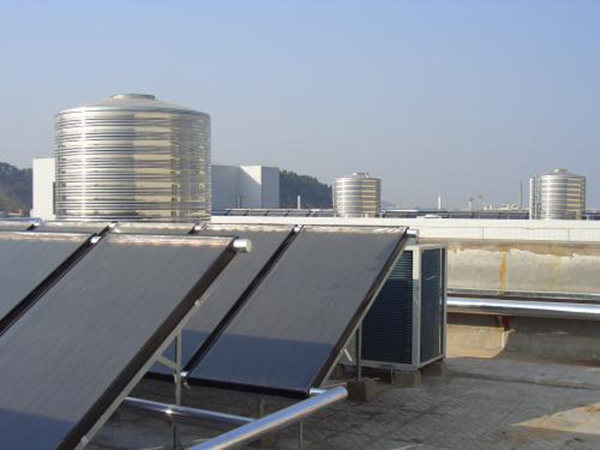 太陽能+空氣源熱泵聯合采暖